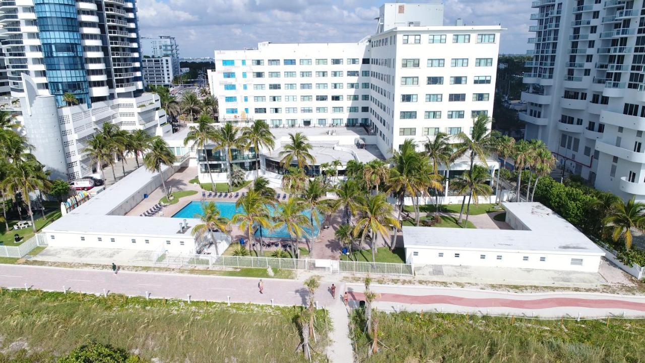 Apartahotel Deluxe And At The Casablanca Miami Beach