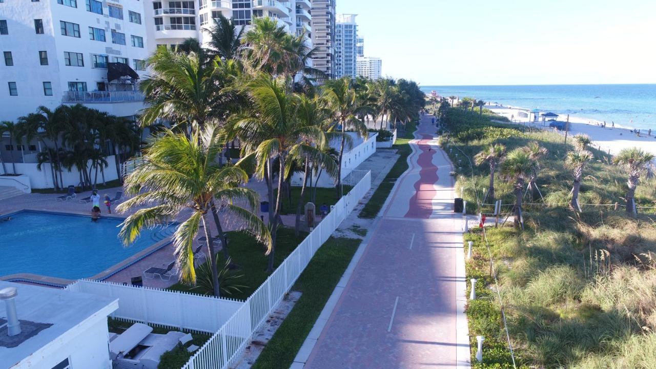 Apartahotel Deluxe And At The Casablanca Miami Beach